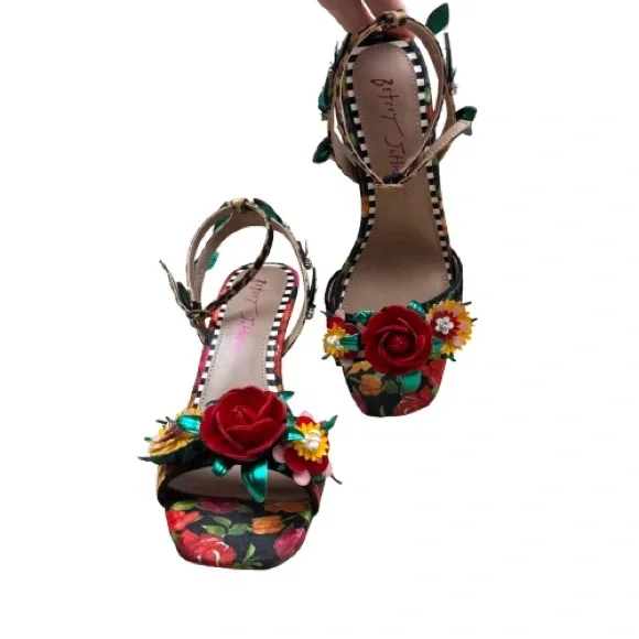 Betsey Johnson Karra Floral 3.5” Heel Sandals Red Rose Sz 7.5 - Picture 15 of 16